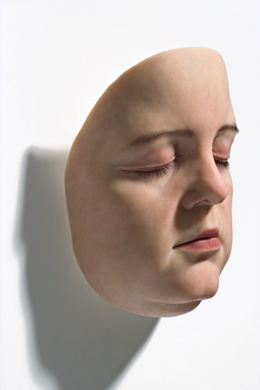 Girl's Face II - 35 x 25 x 25 cm