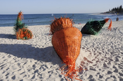 Denise Pepper & Pierre Capponi. plastic vortex. Sculpture by the Sea